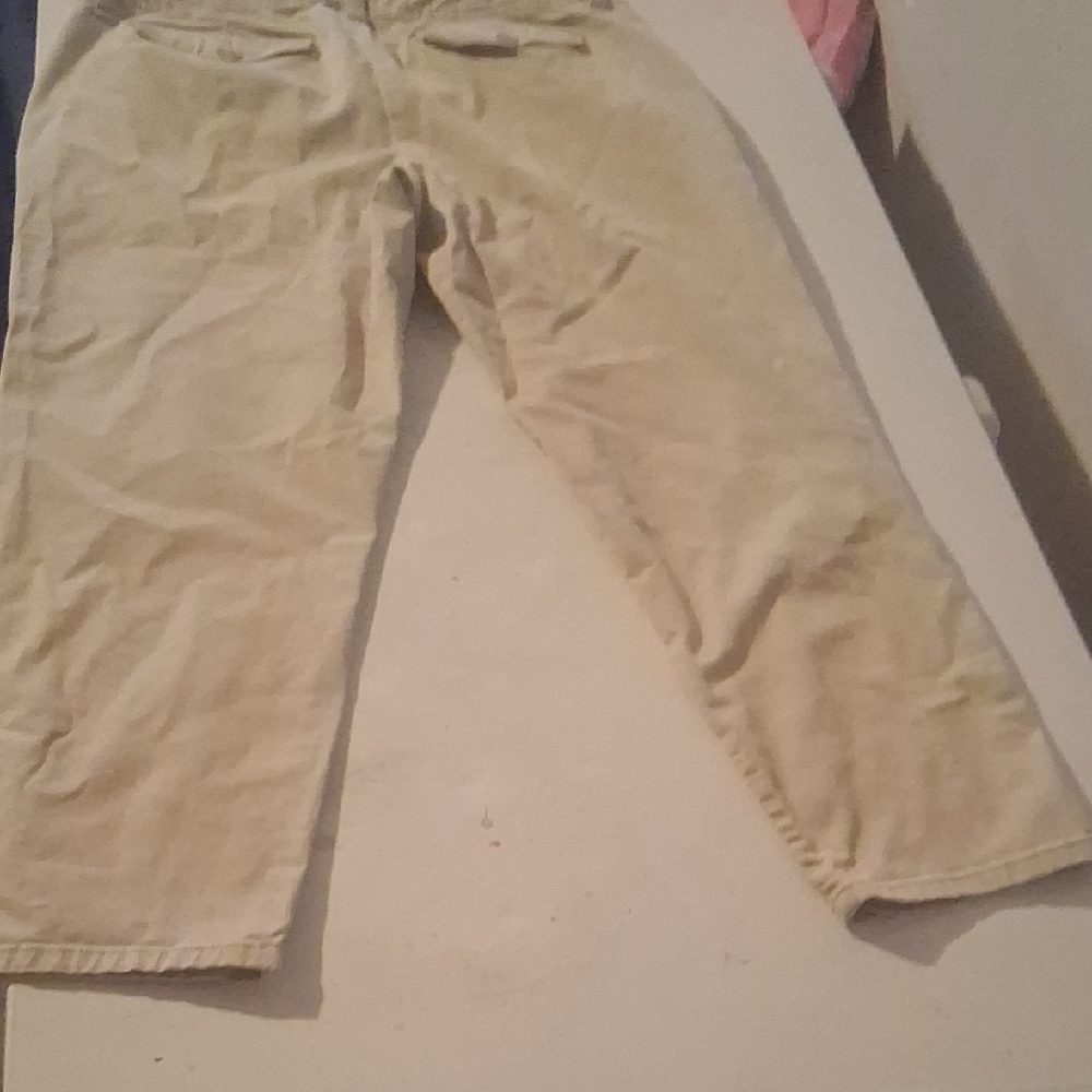 Liz Claiborne Classic Khaki Trousers 98% Cotton 2% Spandex Size 14